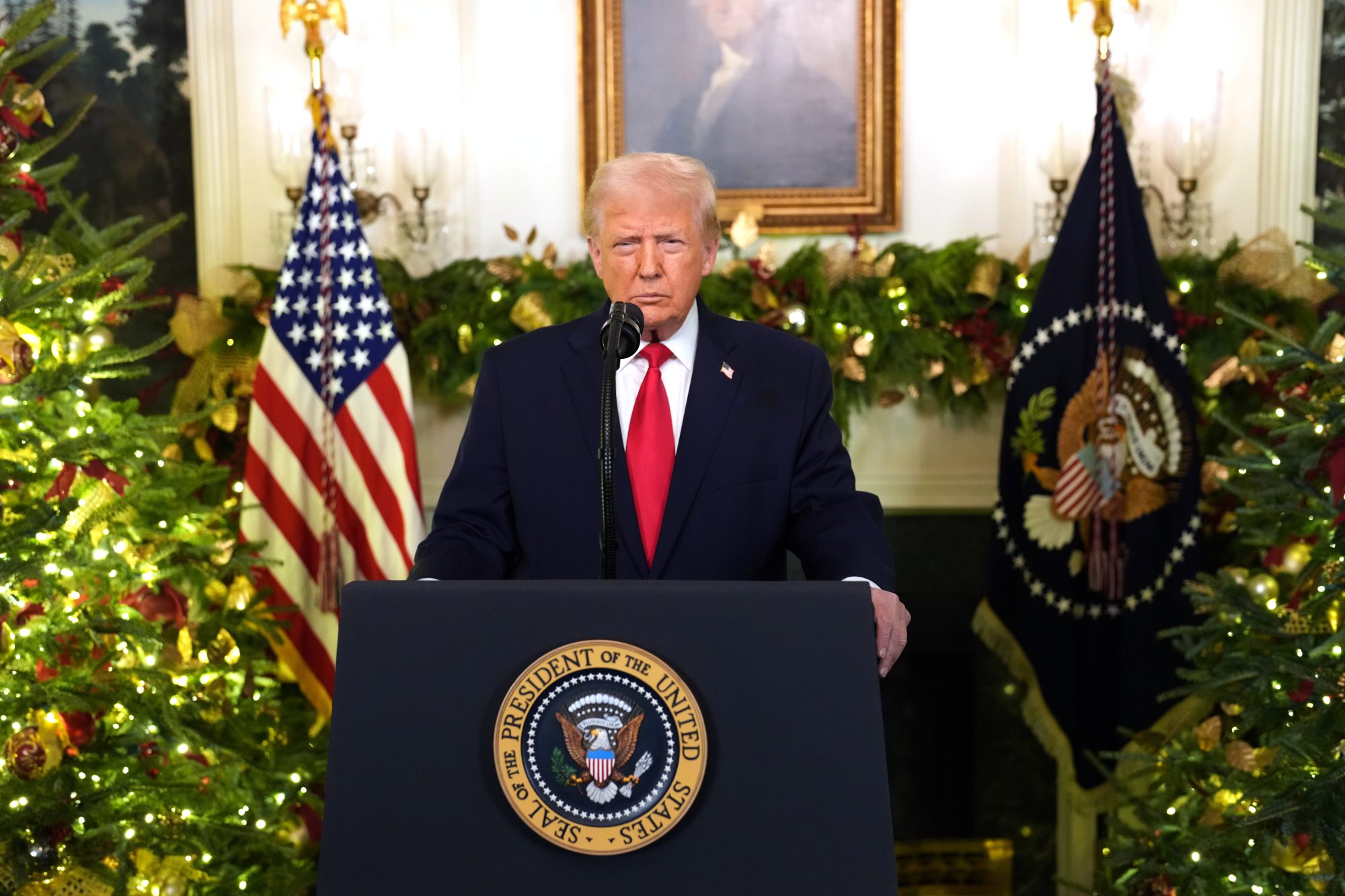 Trump Creates Unbroken Christmas Week for Federal Workers with New Holiday Order