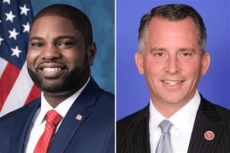 Trump-Backed Byron Donalds Wins Florida GOP Primary, Faces Party-Switching David Jolly in November